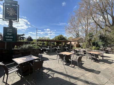 Golden Cross, Poyle Road, Slough, Pub / Pub / Bar / Club To Let / For Sale - IMG_2089.JPEG