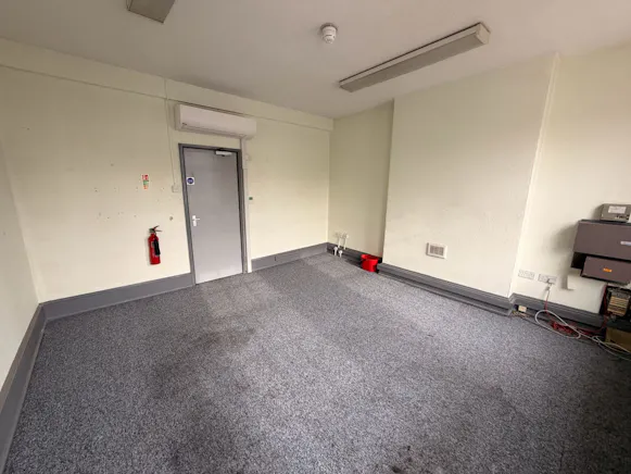 78 High Street, Rayleigh, Office / Retail For Sale - 6604998b-2970-498f-93a6-d115e3913931.JPG