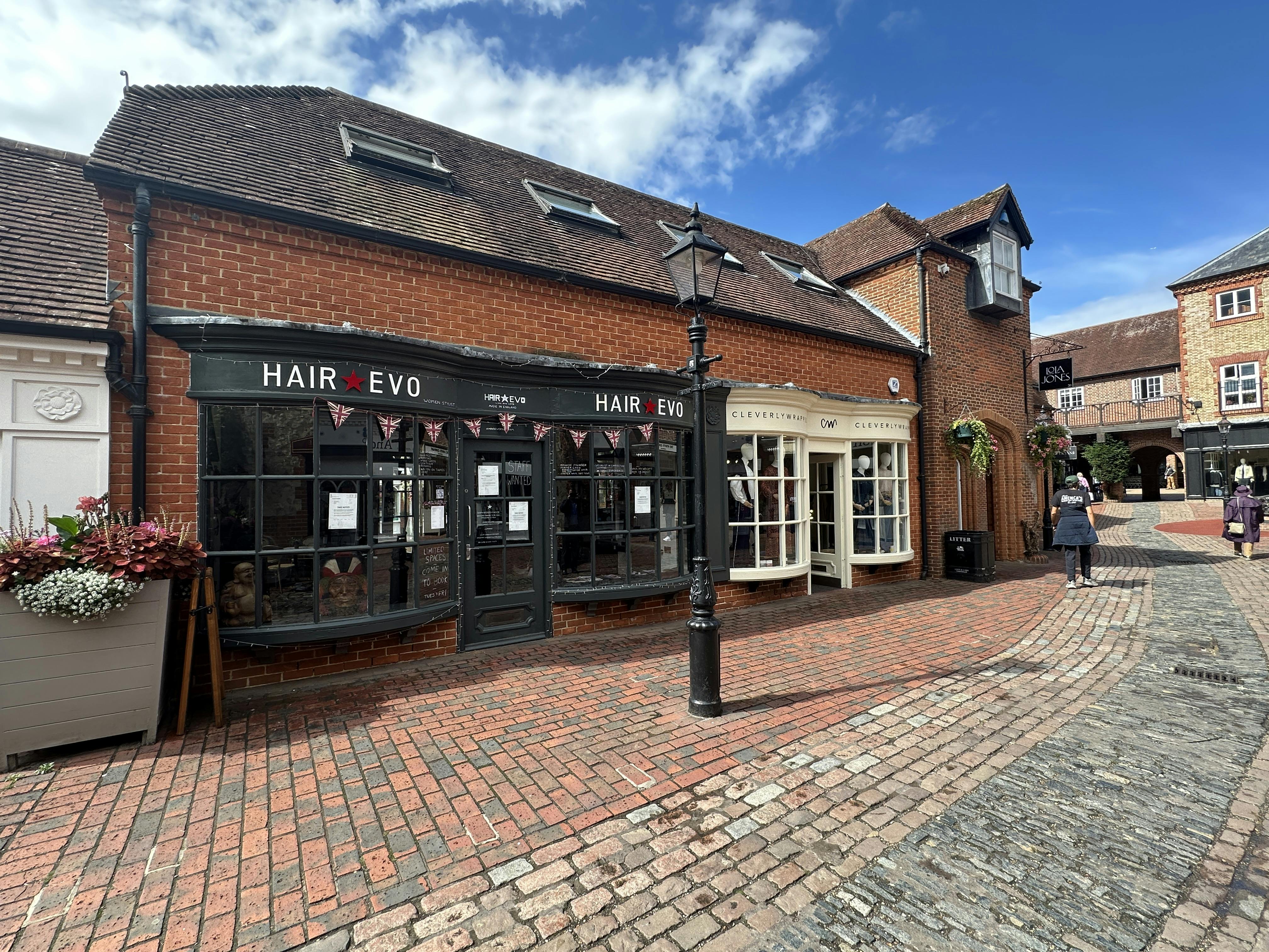 7 Lion & Lamb Yard, Farnham, Farnham, Retail To Let - IMG_9535.jpeg