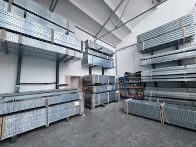 6J West Mews, London, Industrial/Logistics Lease Assignment - 7.jpg
