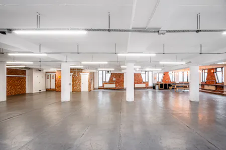 Unit 8 Bayford Street Industrial Centre, London, Industrial / Office To Let - Bayford St Bus' Centre U8 - Low Res 8.jpg