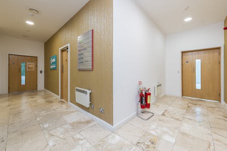 Red Oak North, South County Business Park, Leopardstown, Office To Let - DSC_2181.jpg