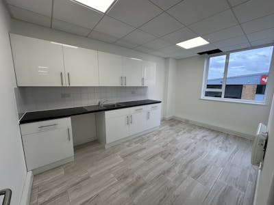 Unit 5 Phoenix Trading Estate, Alperton, Industrial To Let - IMG_3970.JPEG