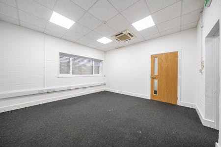 11 Wembley Park Business Centre, Wembley, Warehouse To Let - 1234505 6.jpg