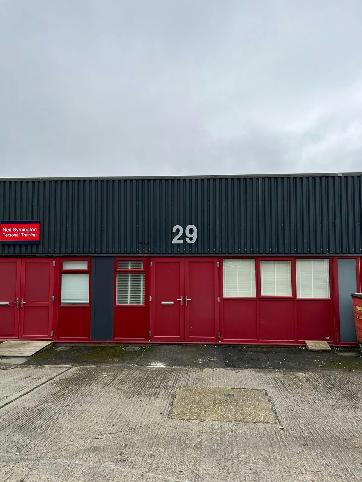 29 Edison Road, Aylesbury, Industrial To Let - WhatsApp Image 20240311 at 142734_9a215313.jpg