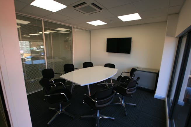 11 & 20 Riverside, Dogflud Way, Farnham, Offices / Serviced Offices To Let - IMG_0529.JPG