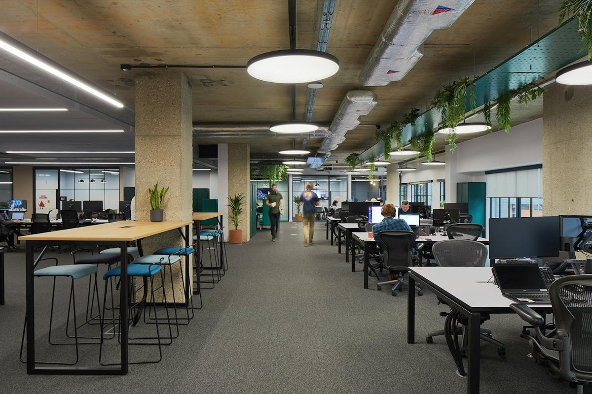 936e357a4295b510454d9d4ced253323 D