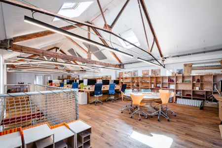 First floor, 37 Coate Street, London, Office To Let - Coate St 37 1F - 9.jpg