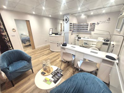 120-122, Station Road, Glossop, Residential / Retail For Sale - 20260202_164738.jpg