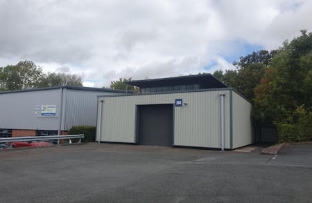 Unit 293, Hartlebury Trading Estate, Kidderminster, Industrial/Logistics To Let - Unit 293 Hartlebury Trading Estate Aug 25.jpeg