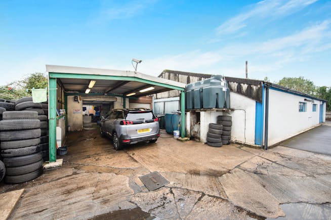 Townsend Garage Thame Road, Haddenham, Industrial For Sale - PREP AREA.jpg