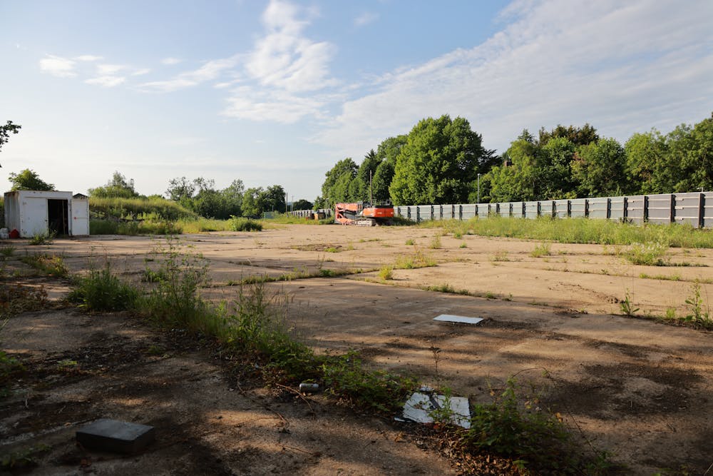 Land On The South Side Of Grange Farm Lane - IMG_0009.JPG