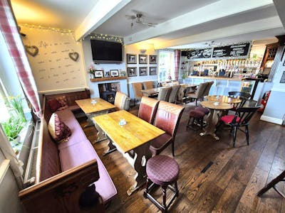 The Hunters Inn, 105 Marple Road, Glossop, Leisure To Let - 20250801_111905.jpg