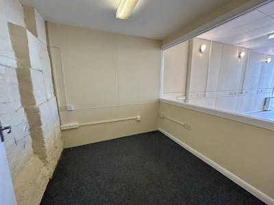 Unit 26, Wem Business Park, Wem, Light Industrial / Office To Let - IMG_2174.JPEG