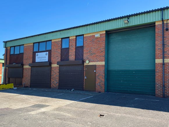 49 Knowl Piece, Wilbury Way, Hitchin, Industrial / Investment/Development For Sale - IMG_2900.JPG