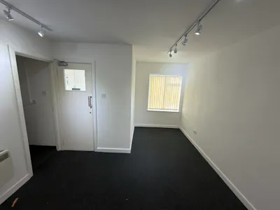Unit 2 C R Bates Industrial Estate, High Wycombe, Industrial To Let - 20260727_090936288_iOS.jpg