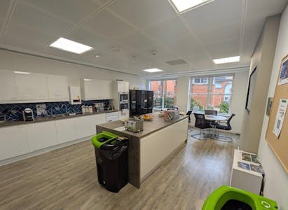 1st Floor Offices, Eastgate Court, Guildford, Office To Let - Pic 1.jpg