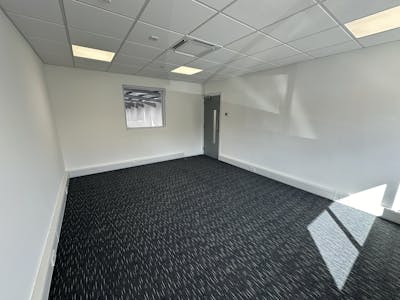 Unit 18 Garrick Industrial Estate, Hendon, Industrial To Let - IMG_1688.JPEG