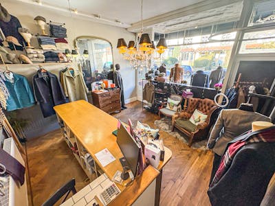 114 Bolling Road, Ilkley, Leisure / Office / Retail To Let - IMG_1480.jpg