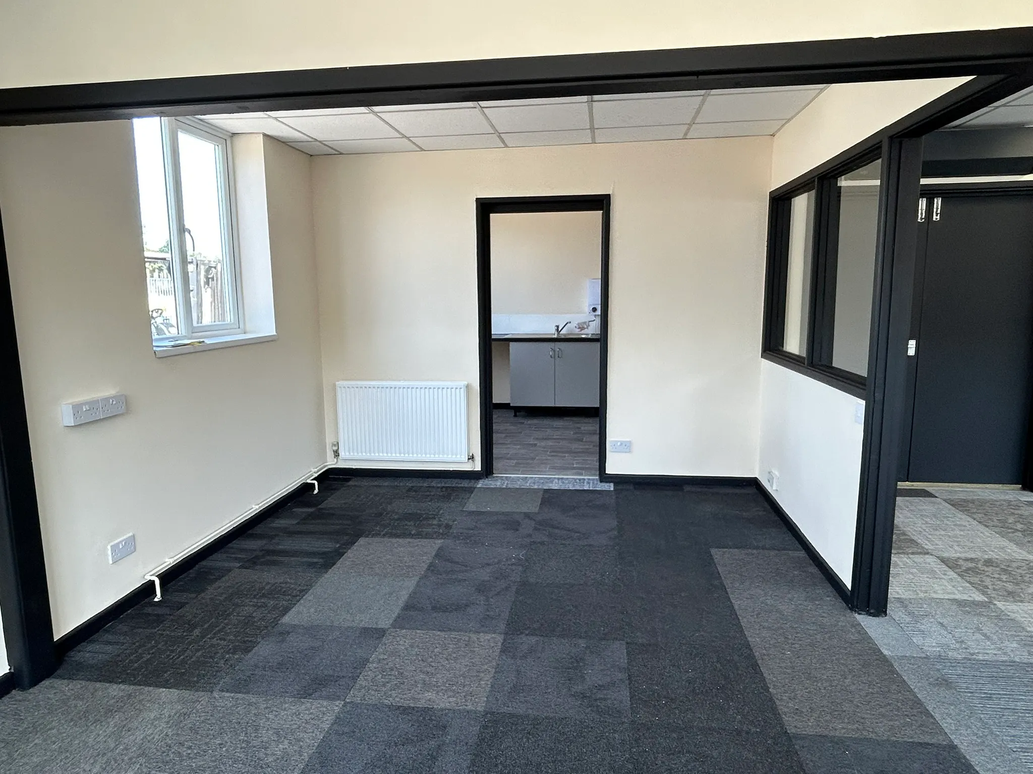 Commercial Unit, Greens Road