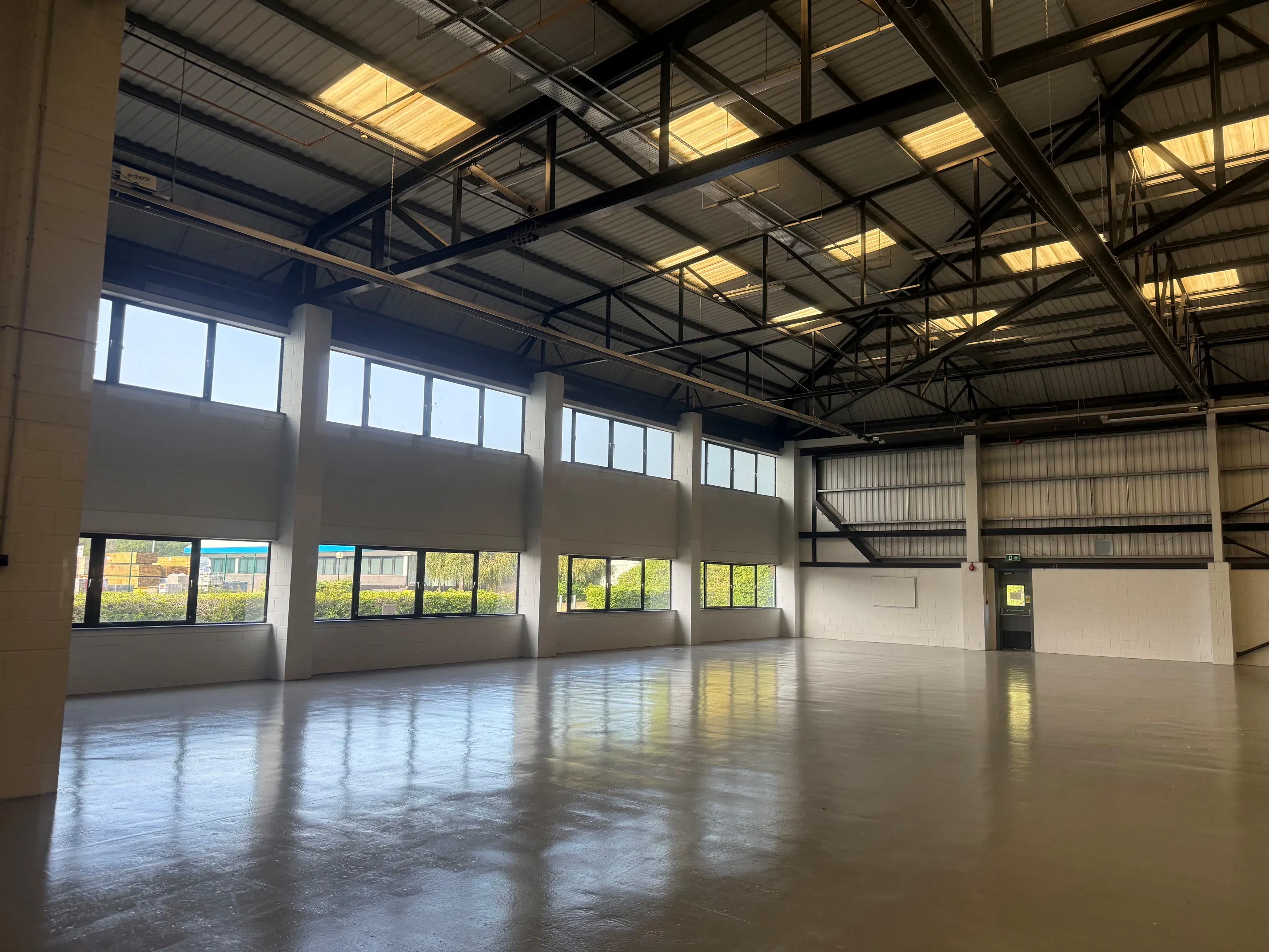 Unit 4 Pagoda, Westmead Drive, Westmead Industrial Estate, Swindon, Industrial To Let / For Sale - Warehouse 2.jpg