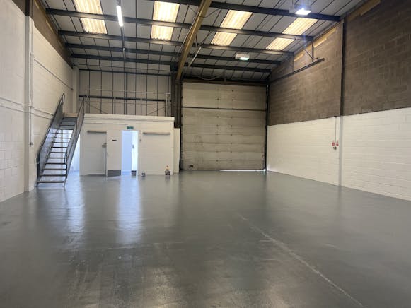 Unit 3, Marketside Industrial Estate, Bristol, Industrial To Let - IMG_8091.JPG