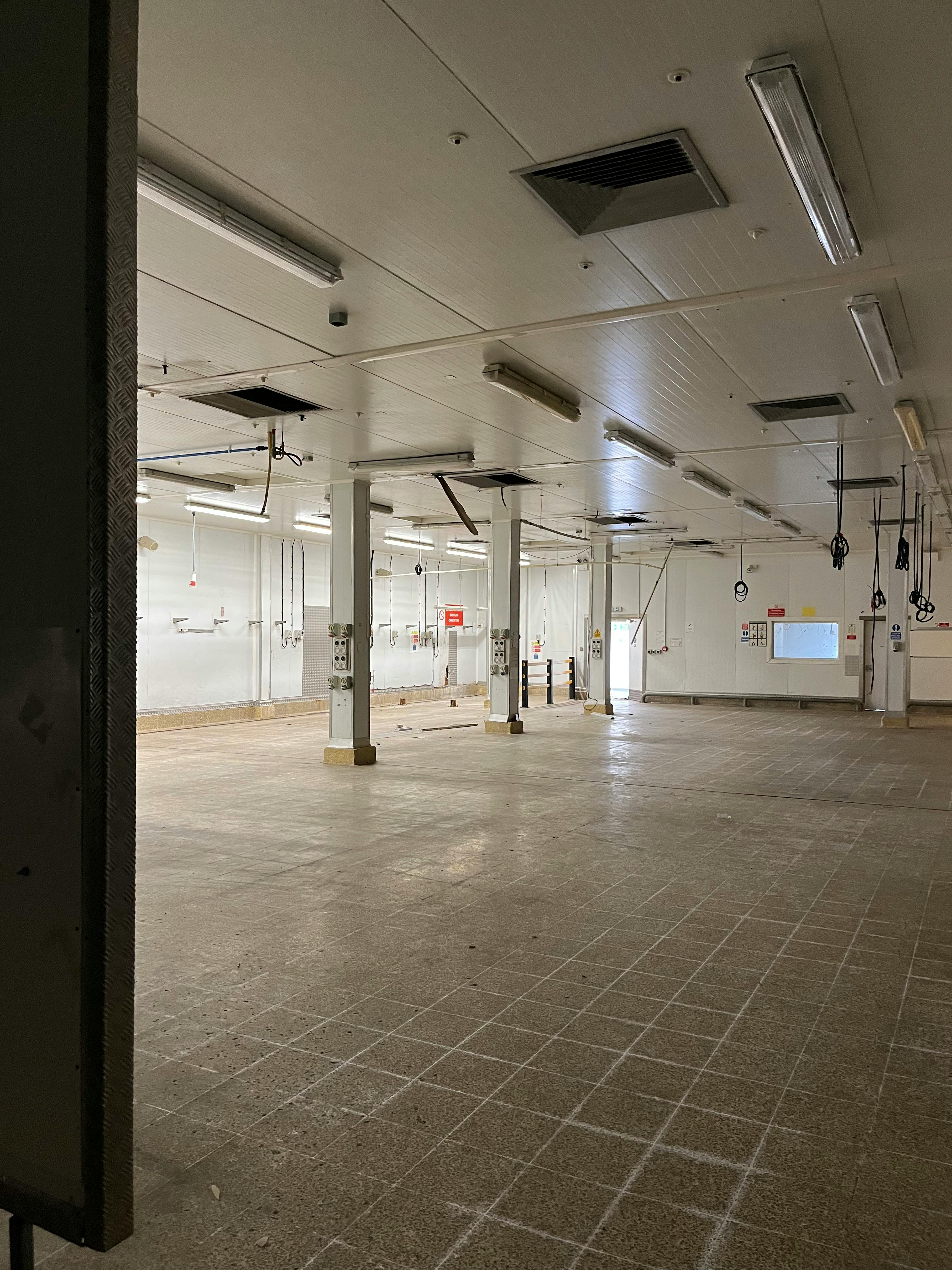 Industrial Unit in London - photo 4