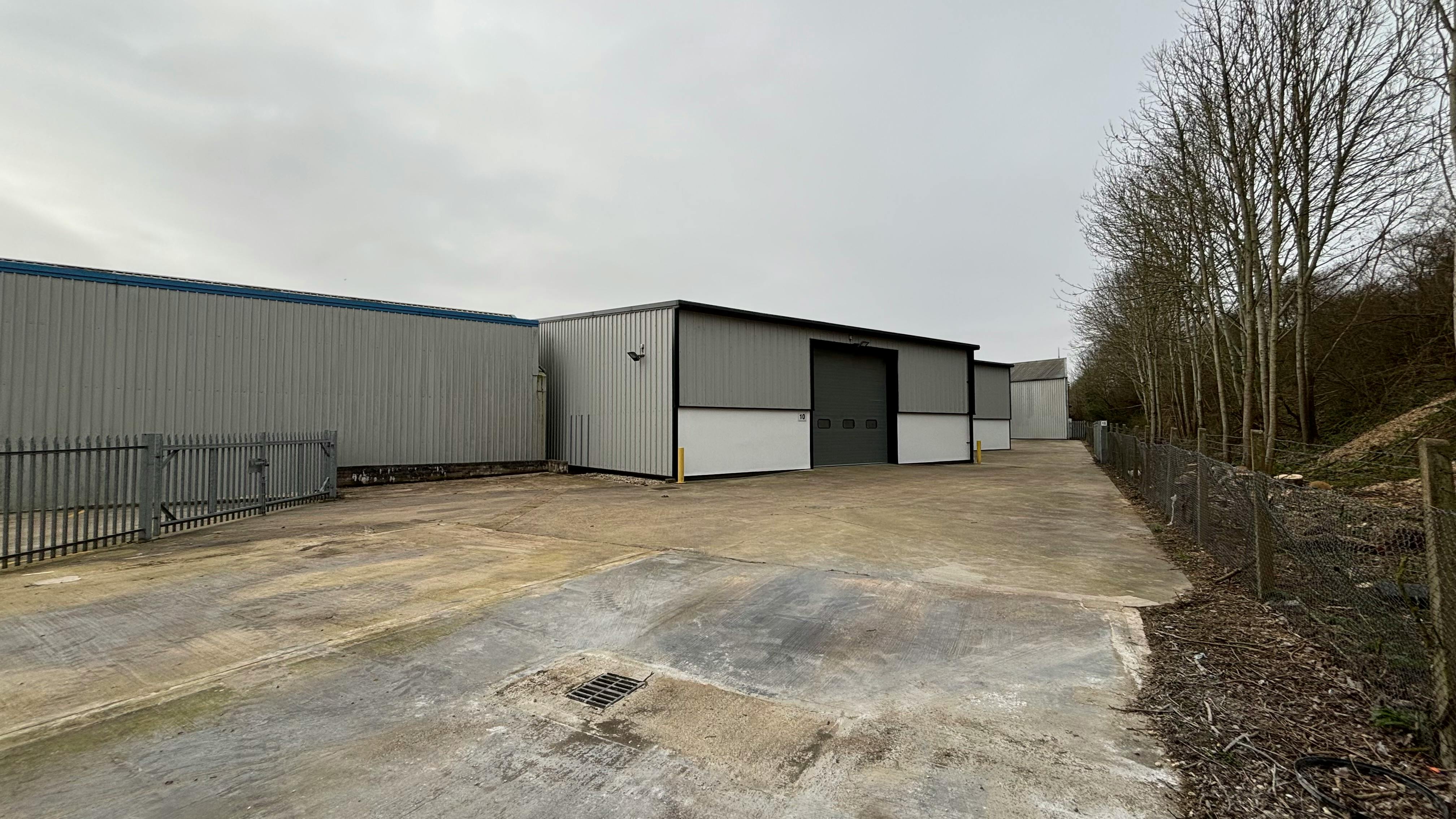 Units 10 & 12, Moniton Trading Estate, Basingstoke, Industrial / Warehouse To Let - IMG_E0083.JPG