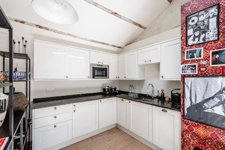 6 Sylvester Path, London, Office To Let - Sylvester Path 6 - Low Res 13.jpg