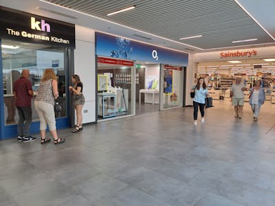 Bristol-Clifton Down, Unit 12, Clifton Down Shopping Centre, Bristol, Retail / Shopping Centre To Let - 20230624_144822.jpg