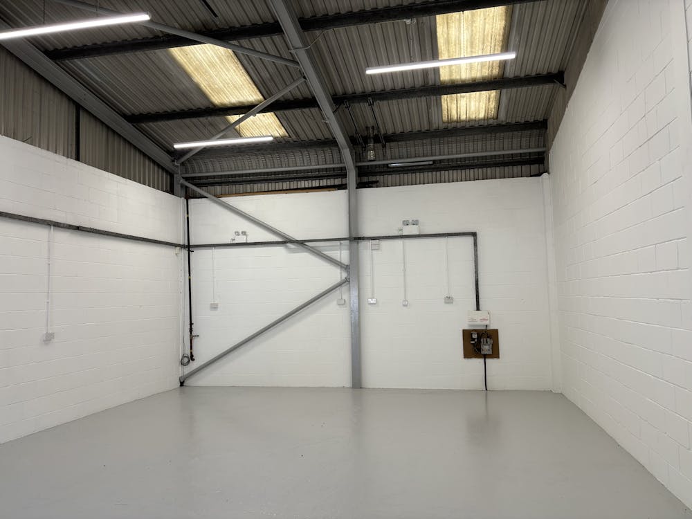 Unit 9, Swift Business Centre - IMG_2589.jpg