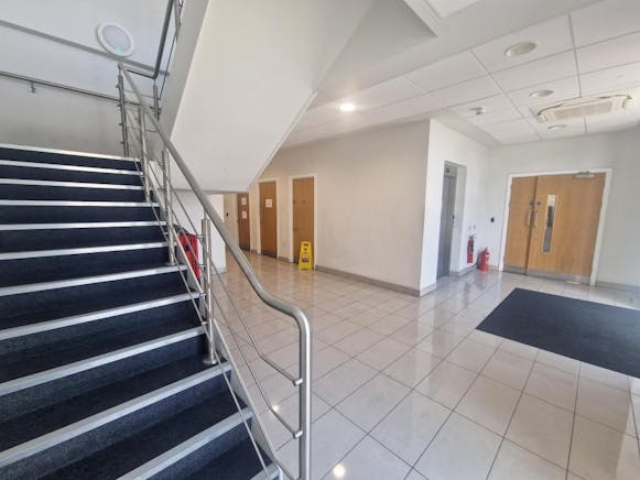 Unit 3 Tyson Park, Crockford Lane, Basingstoke, Industrial / Industrial To Let - 20250711_143530.jpg