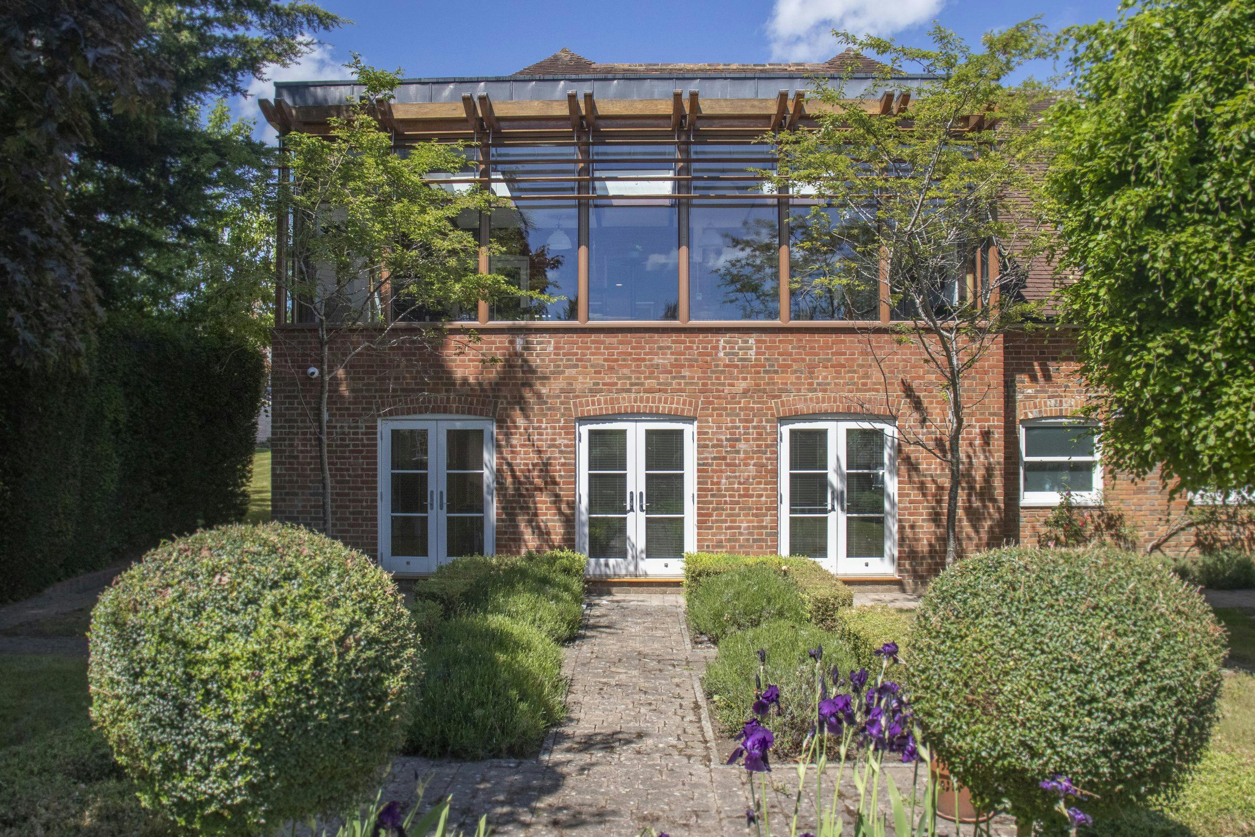 Office in Farnham - photo 2