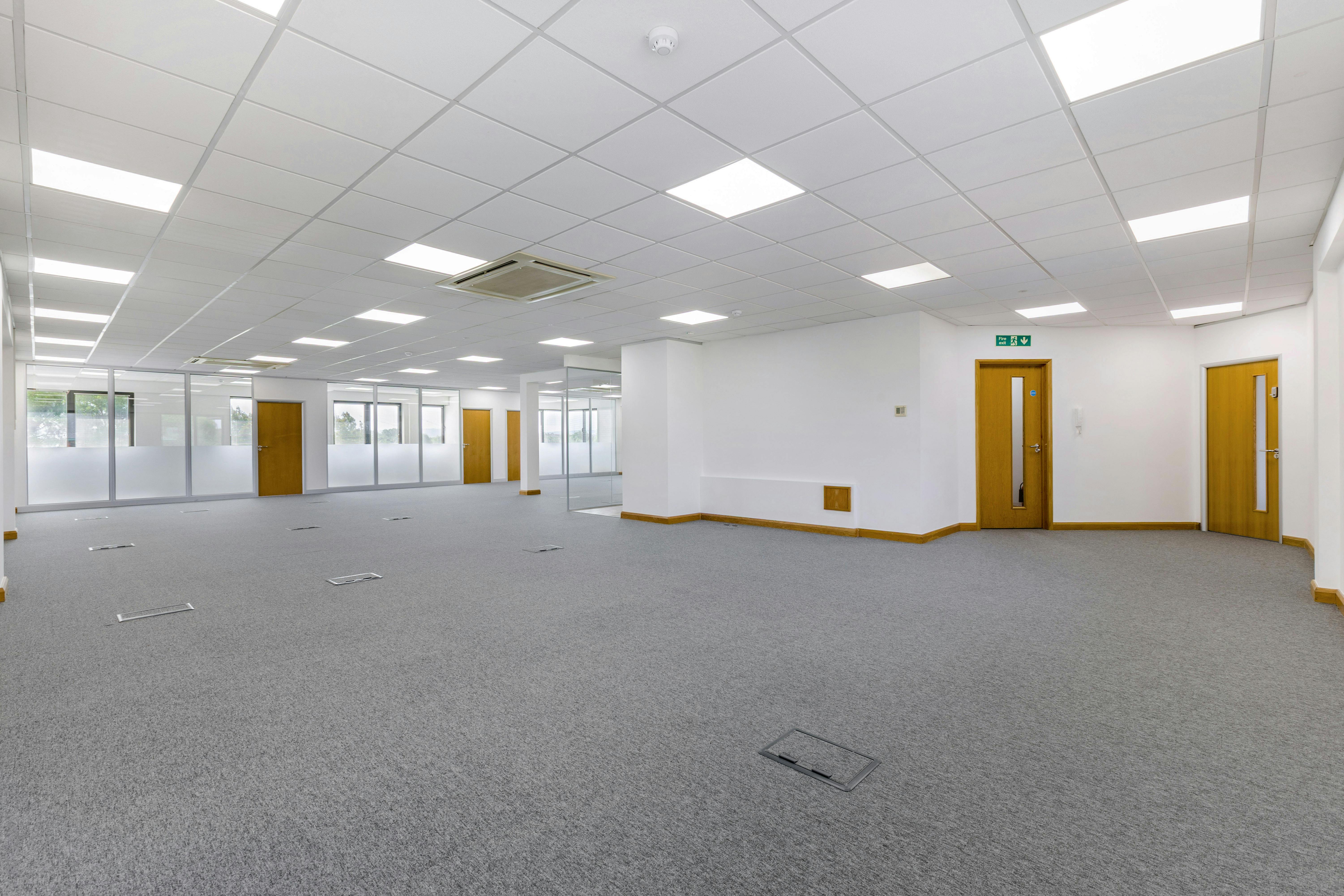 Unit 2, Bell Business Park, Aylesbury, Offices To Let - 96419_2BellBusinessParkSmeatonClose  25.jpg
