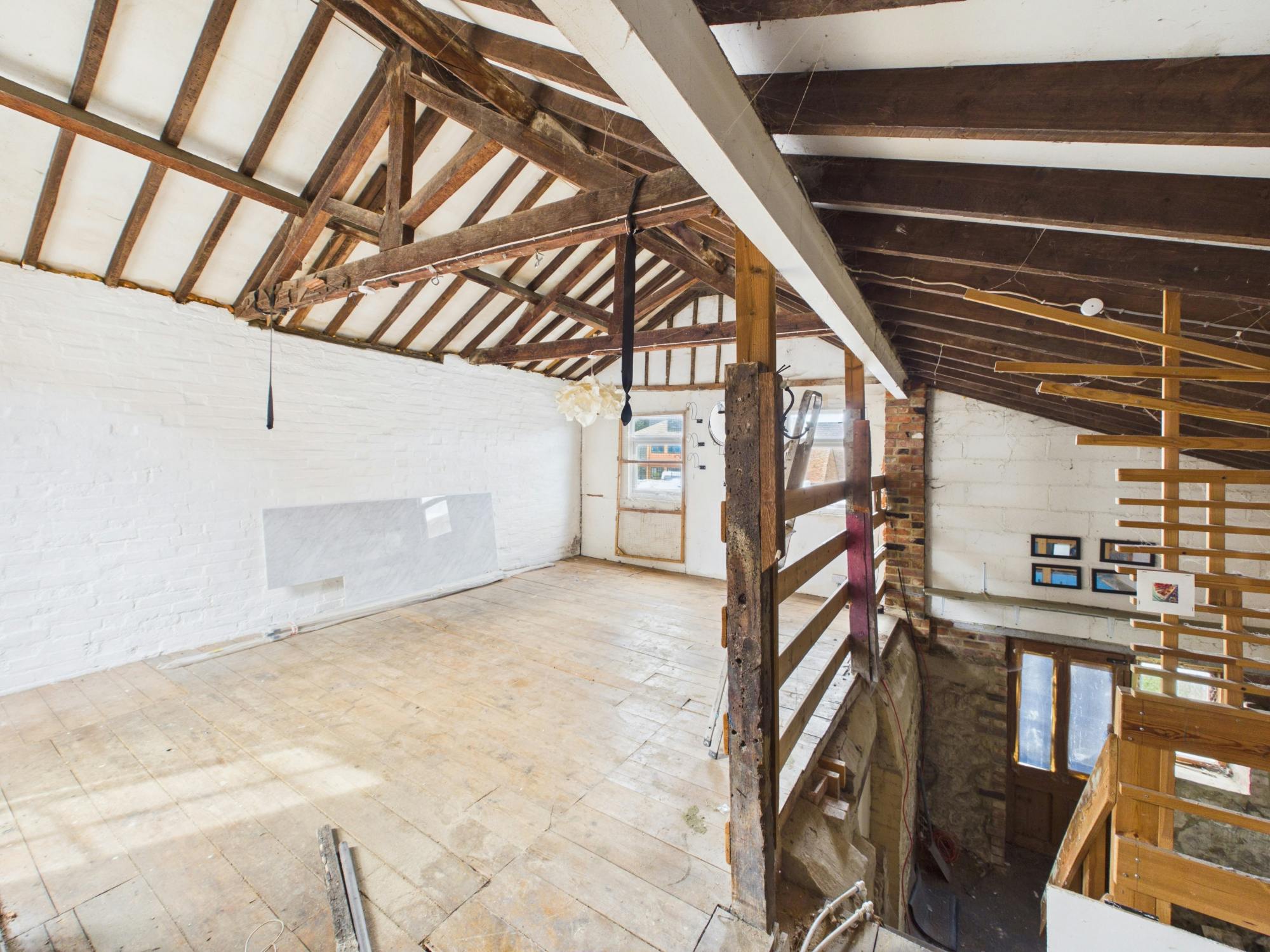 29 & 29a Upper High Street, Thame, Investment / Residential / Retail For Sale - CAM05222G0-PR0088-STILL001.jpg