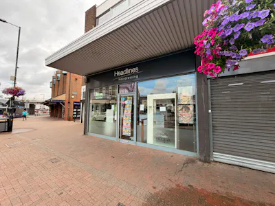 14 High Street, Wickford, Retail To Let - WhatsApp Image 2026-08-19 at 10.50.58 (3).jpeg