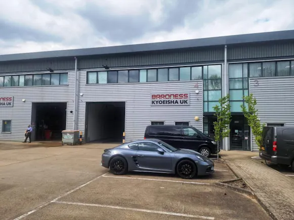 Unit 4 Hatch Industrial Park, Basingstoke, Industrial To Let - 20260421_143748.jpg