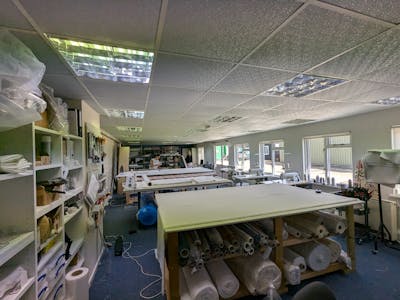 Unit 12 Home Farm, Guildford Surrey, Office To Let - 1000004467.jpg