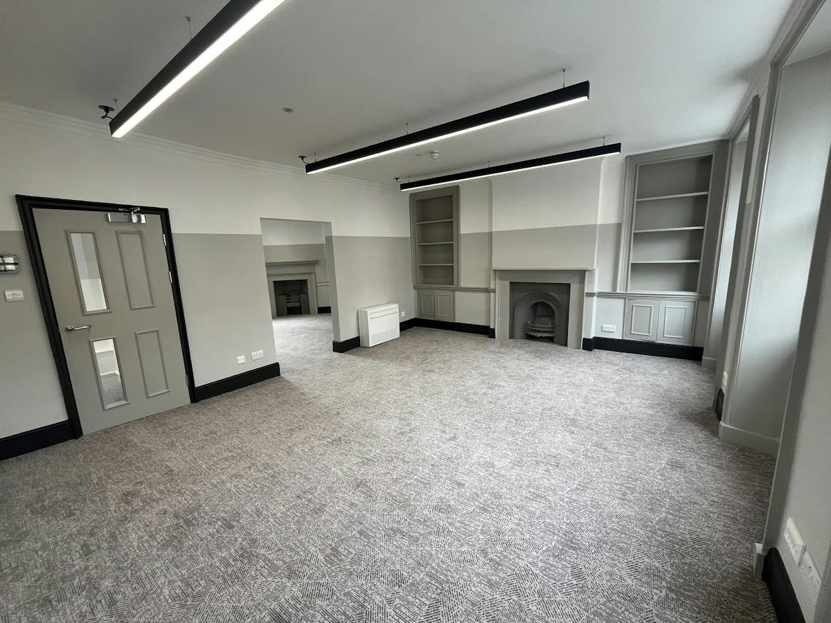 94ac18b4c1856bbf98cae3c413564b33 6