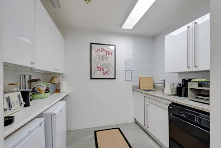Studio 3, The Courtyard, Willesden, D1 (Non Residential Institutions) / D2 (Assembly and Leisure) / Leisure / Office To Let - 54562 Hi res (11).jpg