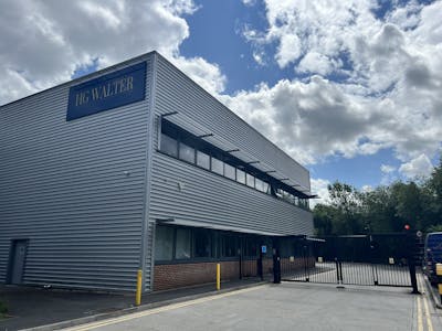 Unit 737, London, Industrial / Warehouse Lease Assignment - IMG_2303.JPG