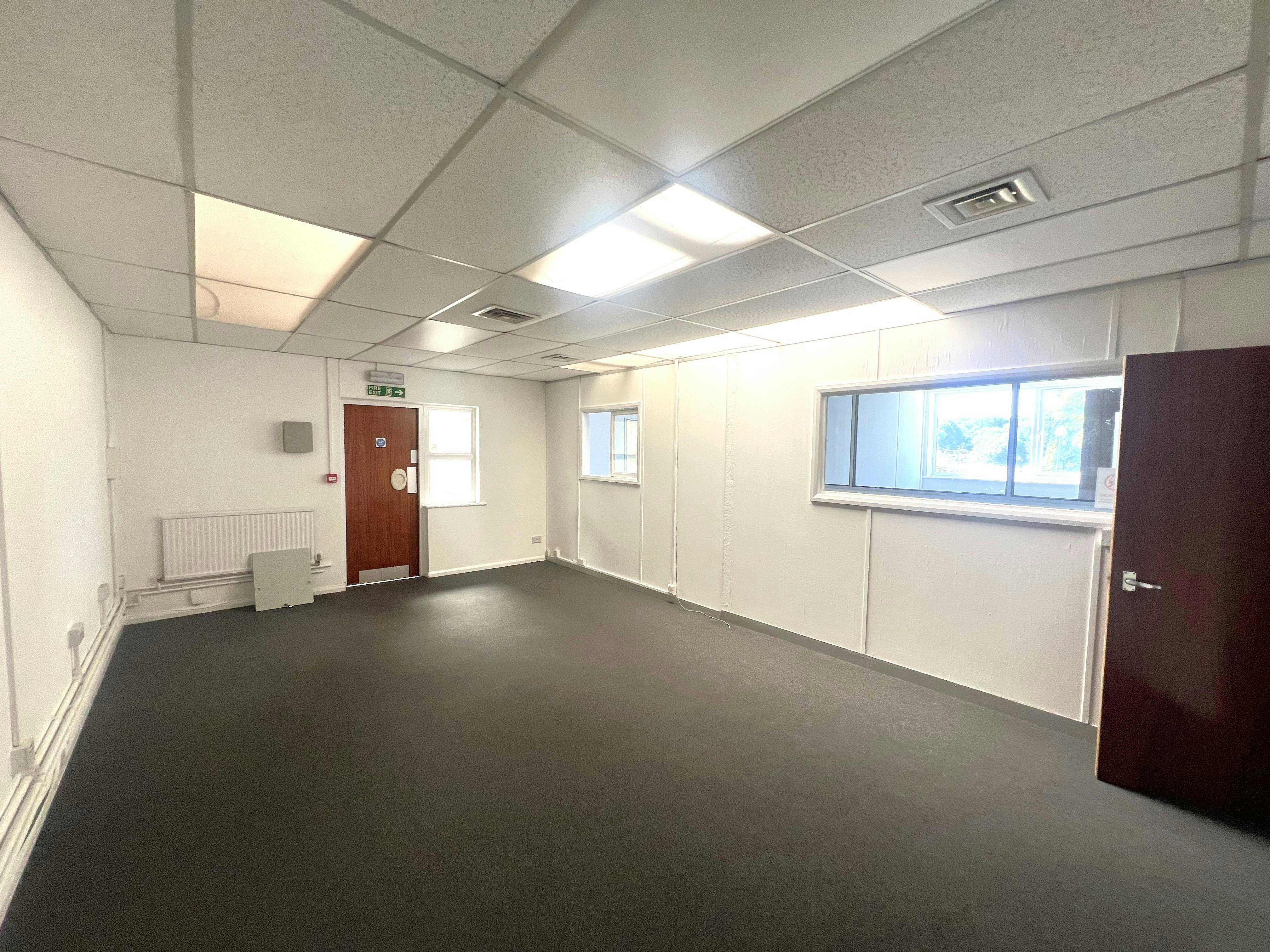 Unit 4 Prime Buildings, Billingshurst, Industrial To Let - IMG_7555.jpeg