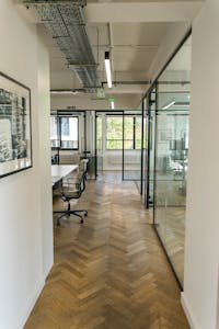 17-19 Foley Street, London, Office To Let - DSC02058.jpg
