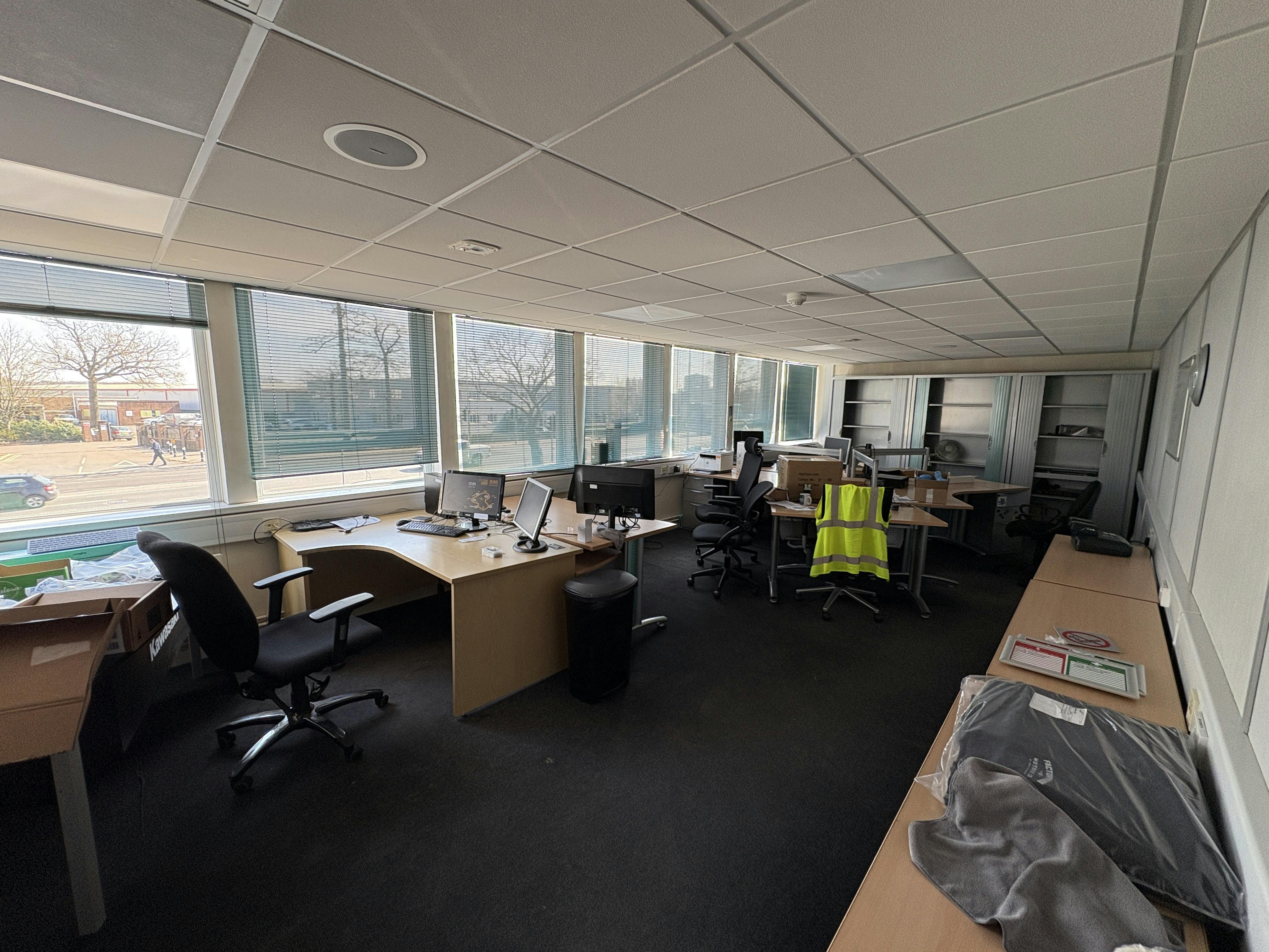 61-63 Gatwick Road, Crawley, Industrial For Sale - IMG_8340.JPG