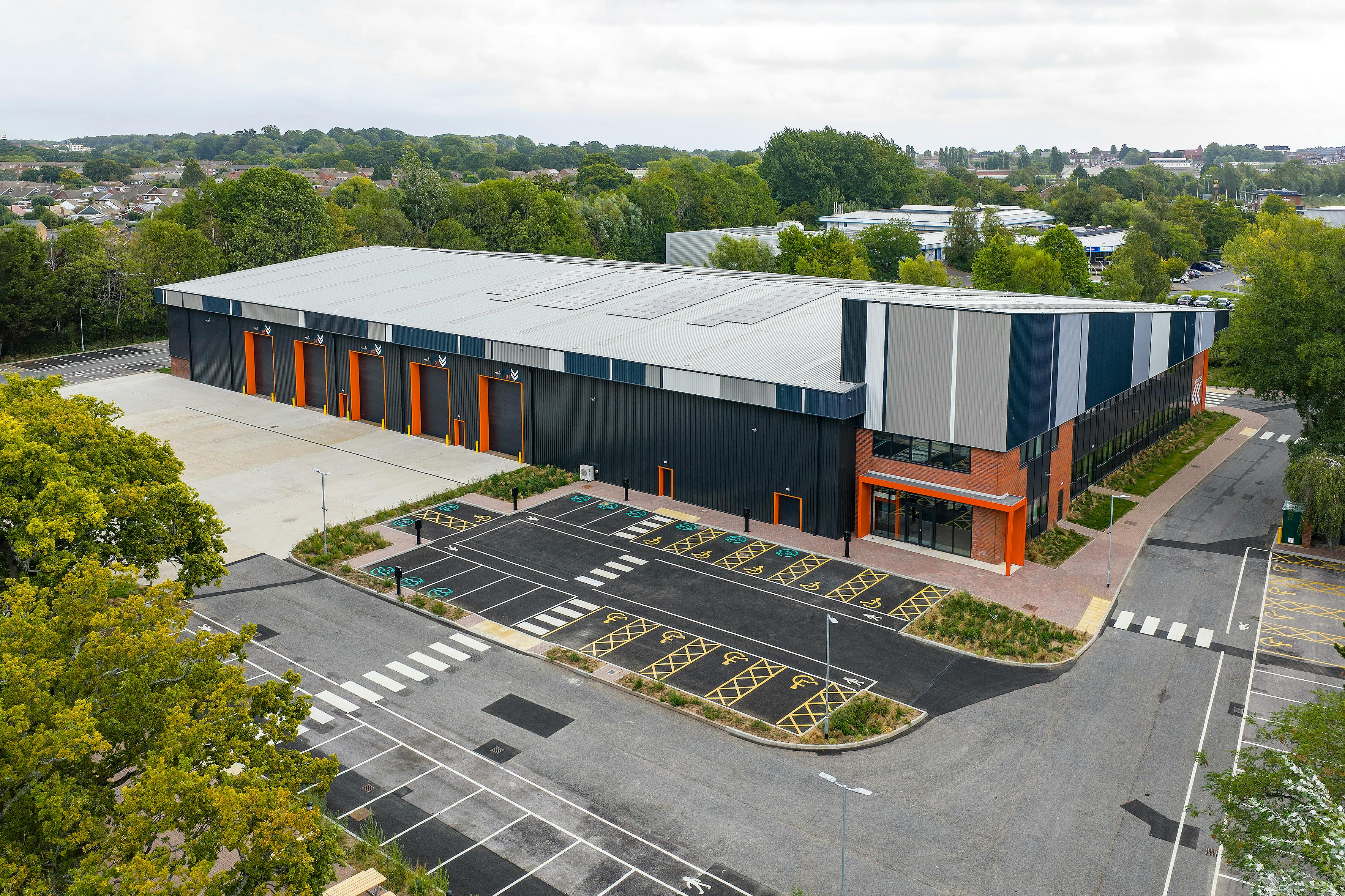 Industrial Unit in Waterlooville - photo 3