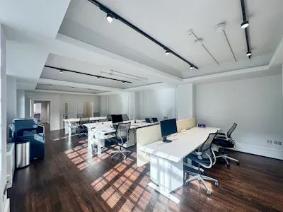 140 Wardour Street, London, Office To Let - IMG_6098.jpg