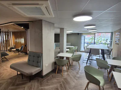 Eton House, Manchester, Office To Let - 20260828_105929.jpg