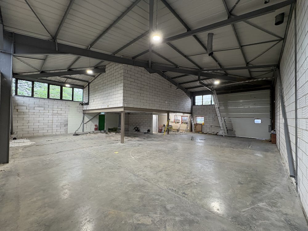 Unit 3 Shepperton Business Park - IMG_6117.jpg