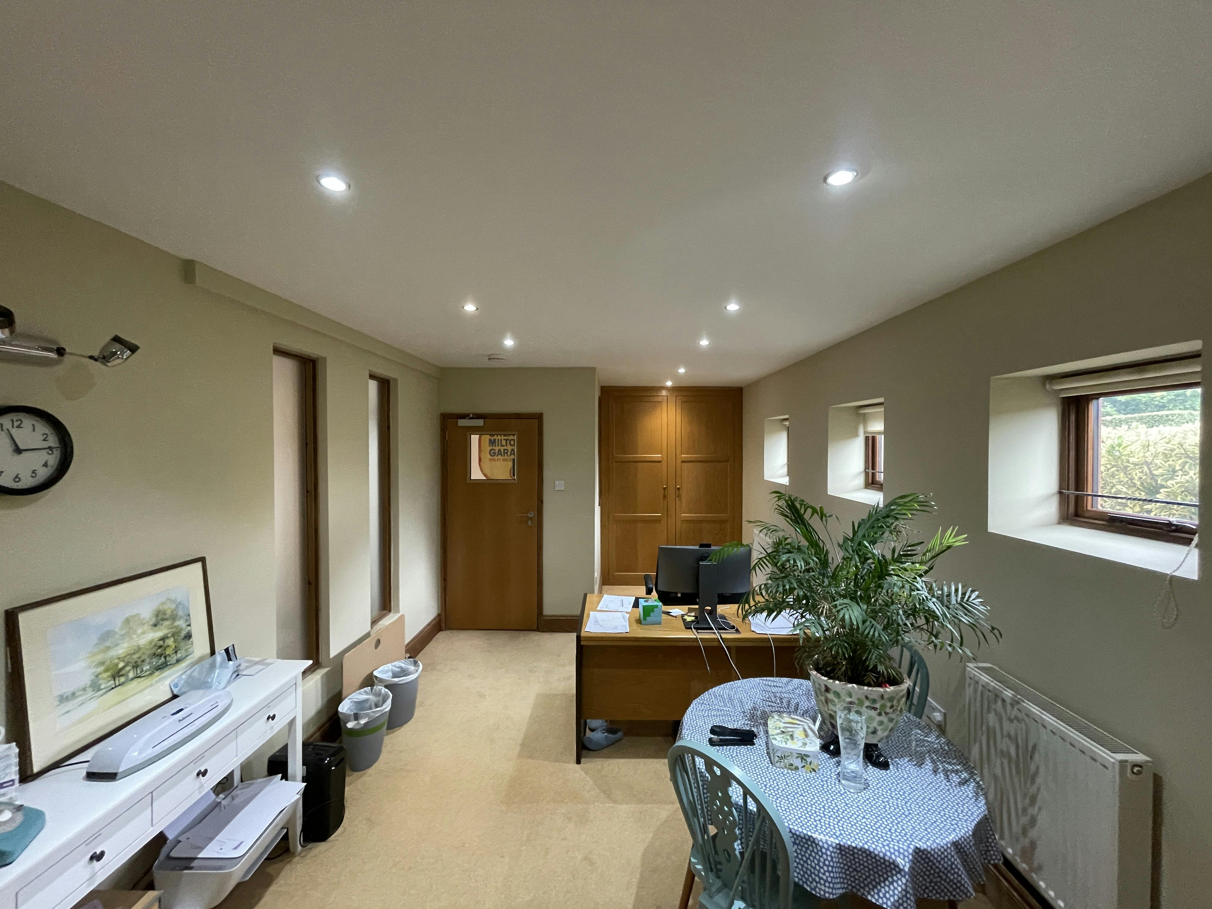 Ground Floor Suite, The Old Garage, Great Milton, Office To Let - IMG_4510.JPG