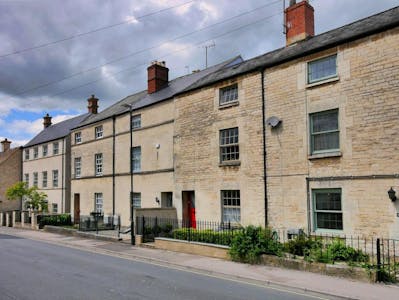 41 Lewis Lane, Cirencester, Residential House To Let - Lewis Lane 1.jpeg